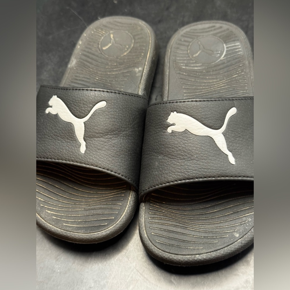 Puma Sandals  Kid’s Size 2 Slip On Black White Summer Waterproof Beach